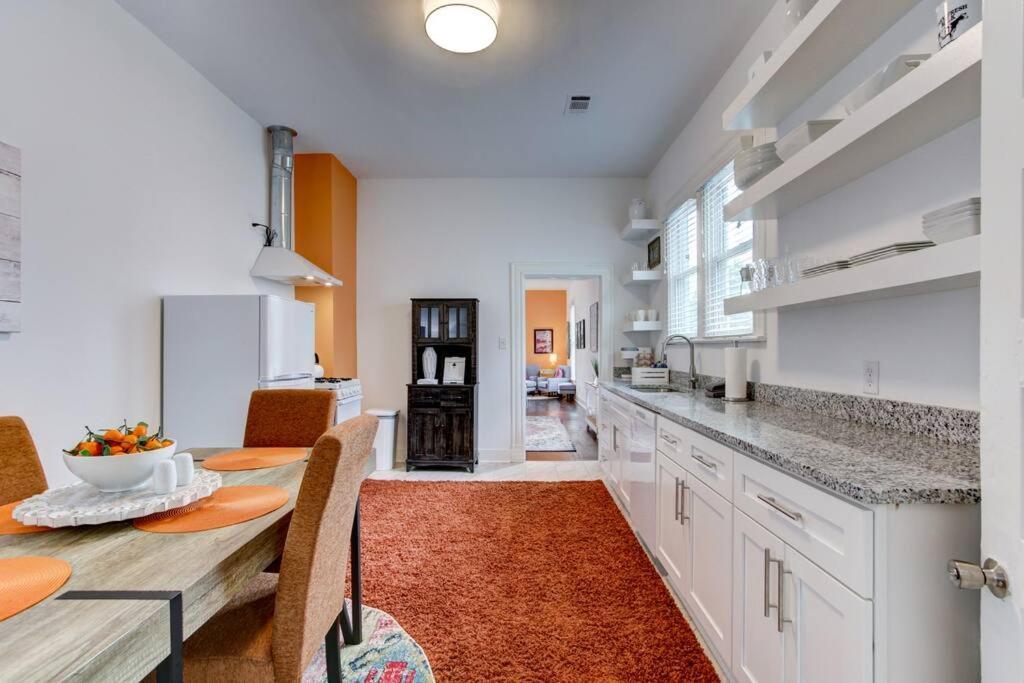 Clementine Bungalow Downtown Hot Springs Villa Esterno foto